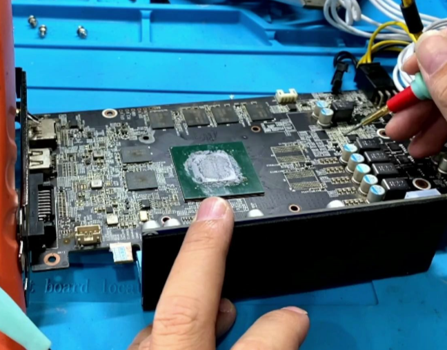 解決GTX 1660 6G顯卡在4U工控機中不被識別的問題